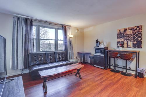 Cozy Easton Condo Near Historic Downtown in إيستون