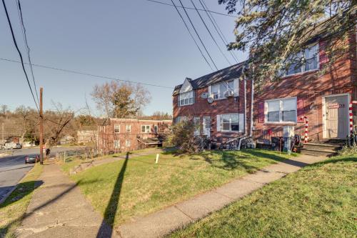 Cozy Easton Condo Near Historic Downtown in إيستون