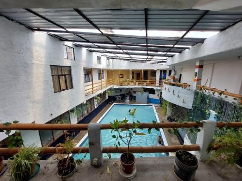 Hostal y Complejo Turistico La Rueda in Guaranda