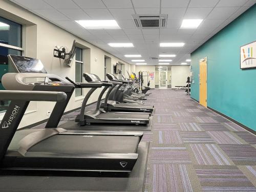 Downtown 1br By Steps From Wells Free Parking Downtown 1br By Steps From Wells Free Parking