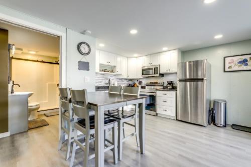 Close to Colleges Worcester Apt with Lake Access! in Worcester