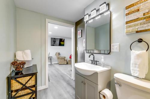 Close to Colleges Worcester Apt with Lake Access! in Worcester