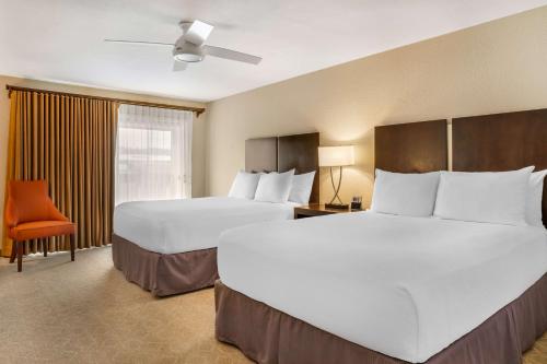 Best Western Plus Monterey Inn - image 5