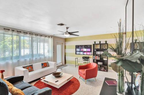 Heated pool, parking, 5 min walk to food and fun!, Fort Lauderdale (foto 5)