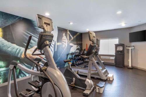 Best Western Plus Stephenville Inn - image 13