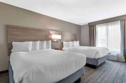Best Western Plus Stephenville Inn - image 10