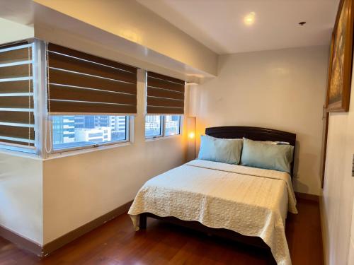 Comfy and Cozy 2BR Condo in BGC with WiFi and Netflix, Manila (photo 2)