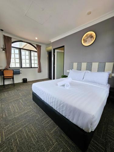 1 queen bed