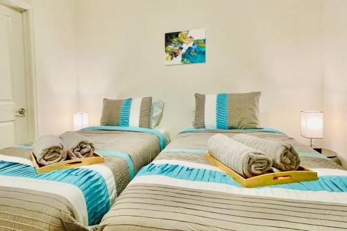 Single Story NEW BUILT Cozy APT W/Great AC 2TVs in Lodi, USA