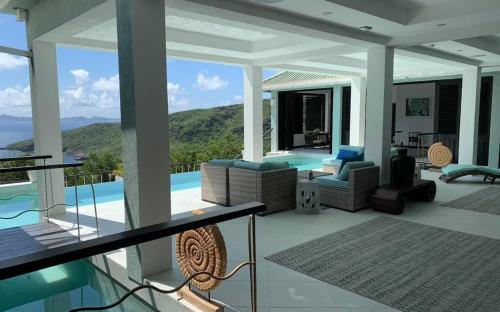 Lux Villa w/ Stunning Panoramic Ocean Views in Bequia