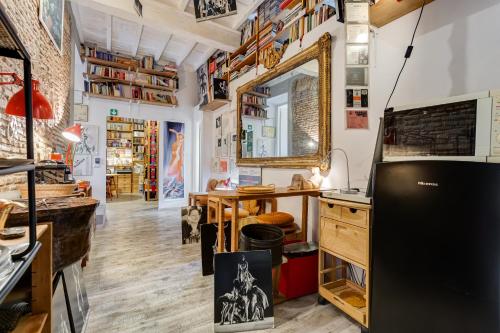 Trevi Art Suite - image 2