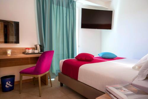 You & Me Beach Hotel - image 5