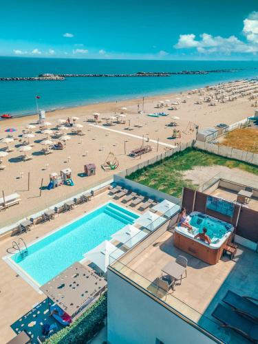 You & Me Beach Hotel - image 14