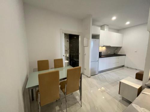 Küche, Calpe apartamento 1a linea de playa piscina reformado wifi aire in Calpe