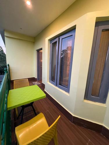 Green Pigeon Cafe And Luxury Homestay