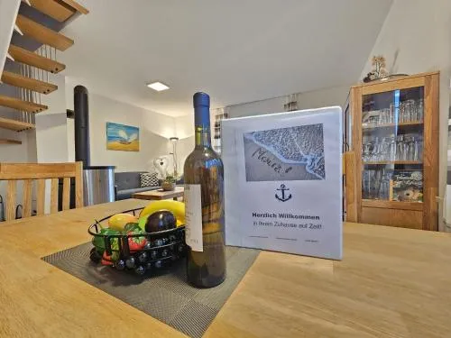 Ferienhaus Steuerbord im Bootshaus in Neßmersiel, Deutschland