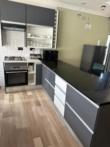 30 Lily Street Serviced Apartments
