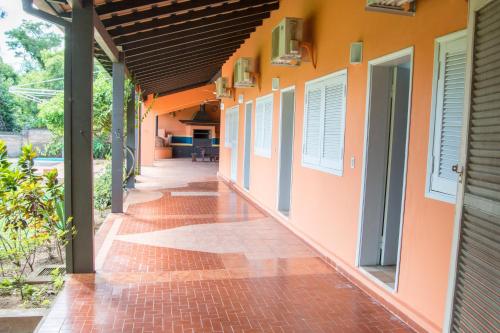 Exterior view, Quinta Los Lapachos de Ypane in Ypané