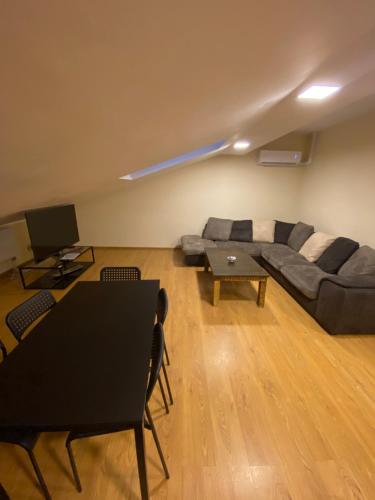 Perlos Apartamentai 14 in Birstonas