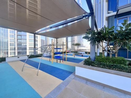 Allsopp & Allsopp - 2-Bedroom Apartment in Burj Crown Downtown - image 13