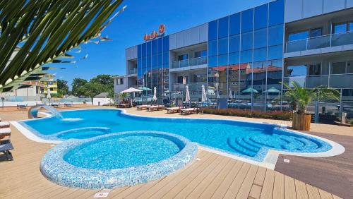 Dodo Beach Hotel