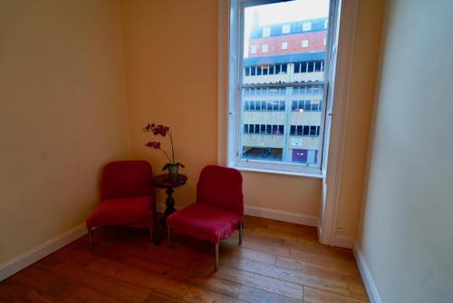 Spacious 2 bed apt next to Royal Mile & Waverley, Edinburgh (fotografie 8)