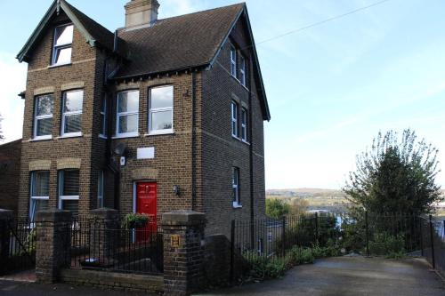 Botleigh Villa