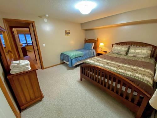 V3 Gorgeous SKI-IN Mountain View Townhouse with great views in Bretton Woods Fast wifi V3 Gorgeous SKI-IN Mountain View Townhouse with great views in Bretton Woods Fast wifi