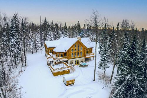 Chalet Golden Bear - Fiddler Lake