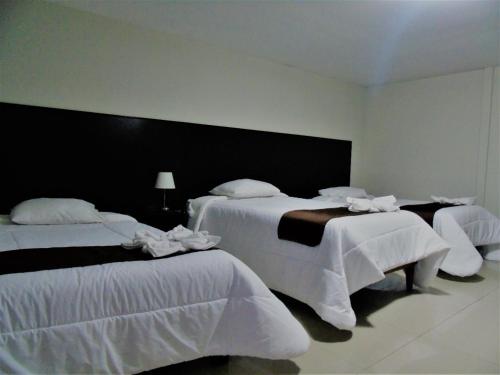 Triple Room with Private Bathroom image 9