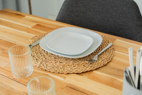 Elite Escape Holiday Home - 1 BHK Getaway with Dubai Mall Access - 1510 - image 12