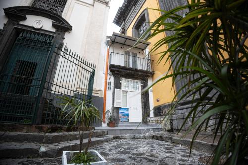 Royal Spaccanapoli, Napoli