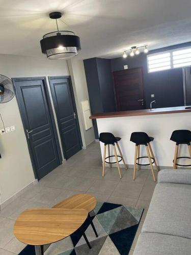 المرافق, Les Musandas in كاين