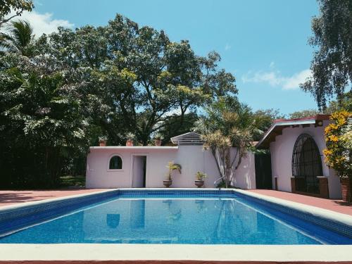 Hacienda Escondida 10min to Airport in Puntarenas