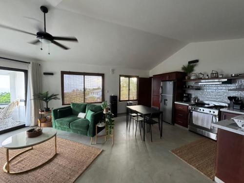 廚房, Catalina, Cabrera Oceanview Multi 2 BD 2 Bath Condo Units with Balcony and Pool in 卡布雷拉