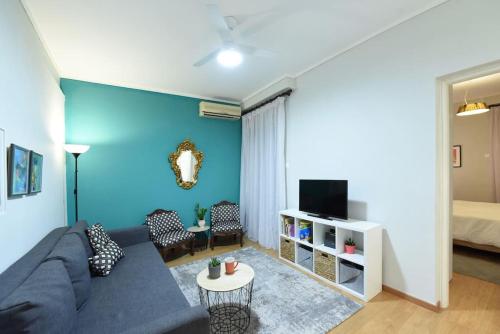 The Muse, colorful cozy flat on Mitropoleos Downtown, Salonicco (foto 11)