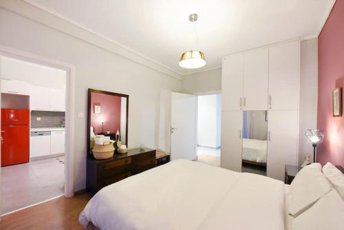 The Muse, colorful cozy flat on Mitropoleos Downtown, Salonicco (foto 8)