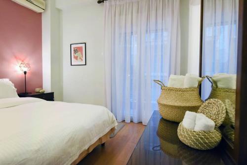The Muse, colorful cozy flat on Mitropoleos Downtown, Salonicco (foto 9)
