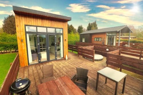 Little Eden Country Park, Bridlington with Private Hot Tubs