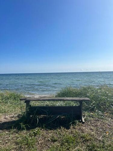 Mormors Gårdhus ved stranden
