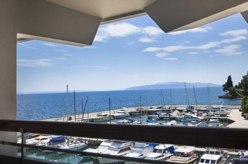 Suite with Sea View image 3