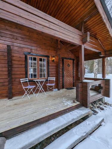 Tommy and Ailins cabin Tommy and Ailins cabin