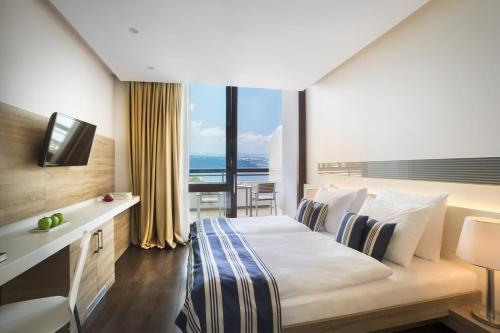 Premium Double Room with Sea View room in Hotel Admiral - by Liburnia Hotels & Villas
