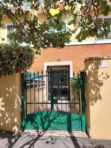 Il giardino di Marimar, Rom