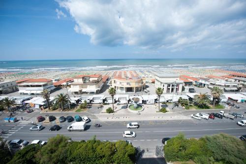 Photo 100 Grand Hotel Royal