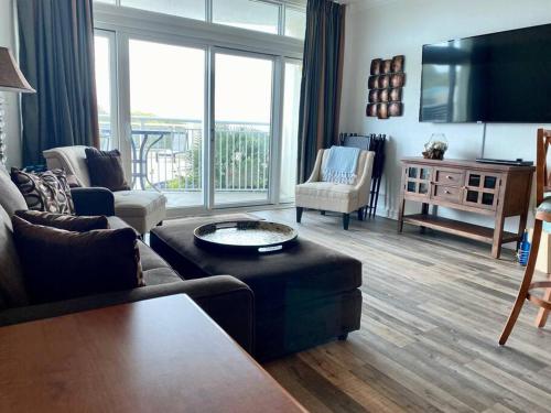 Ocean Sunrise Condo ~ 2B/2B