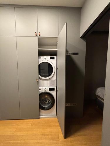 Main city CENTER - LUXURY - FREE PARKING - CITY VIEW, Bratislava (photo 10)
