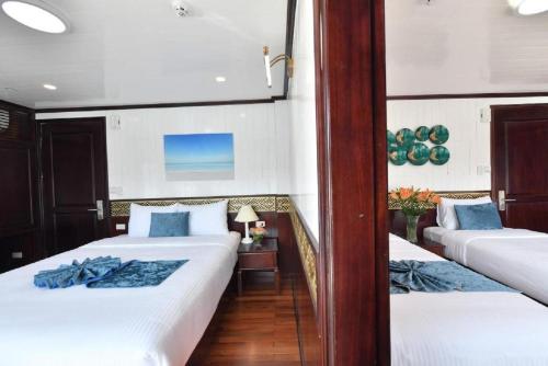 Deluxe Double or Twin Room with Balcony (Free Two-way Transfer Service) - 2 Days 1 Night image 3