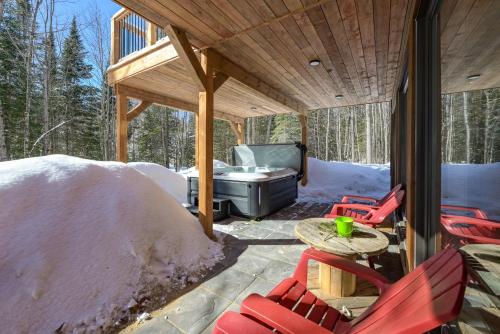 Pine Tree Lodge - Région Mont Tremblant - Laurentides (Pine Tree Lodge - Region Mont Tremblant - Laurentides) in Amherst (QC)