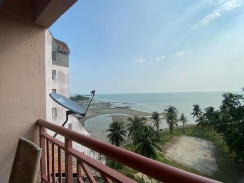 Balcony/terrace, Paradise Lagoon Apartment South in Taman Haji Zainal